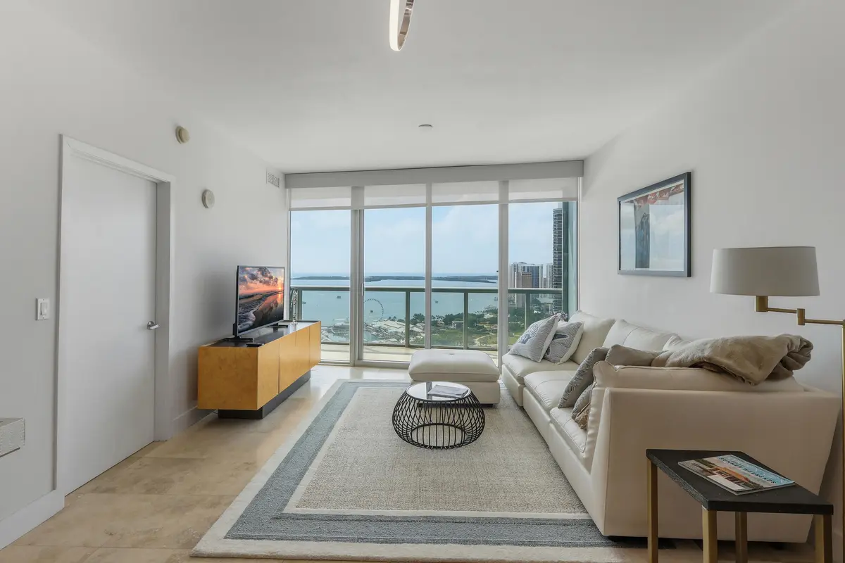 888 Biscayne Boulevard 3702, Miami, FL – photo 4