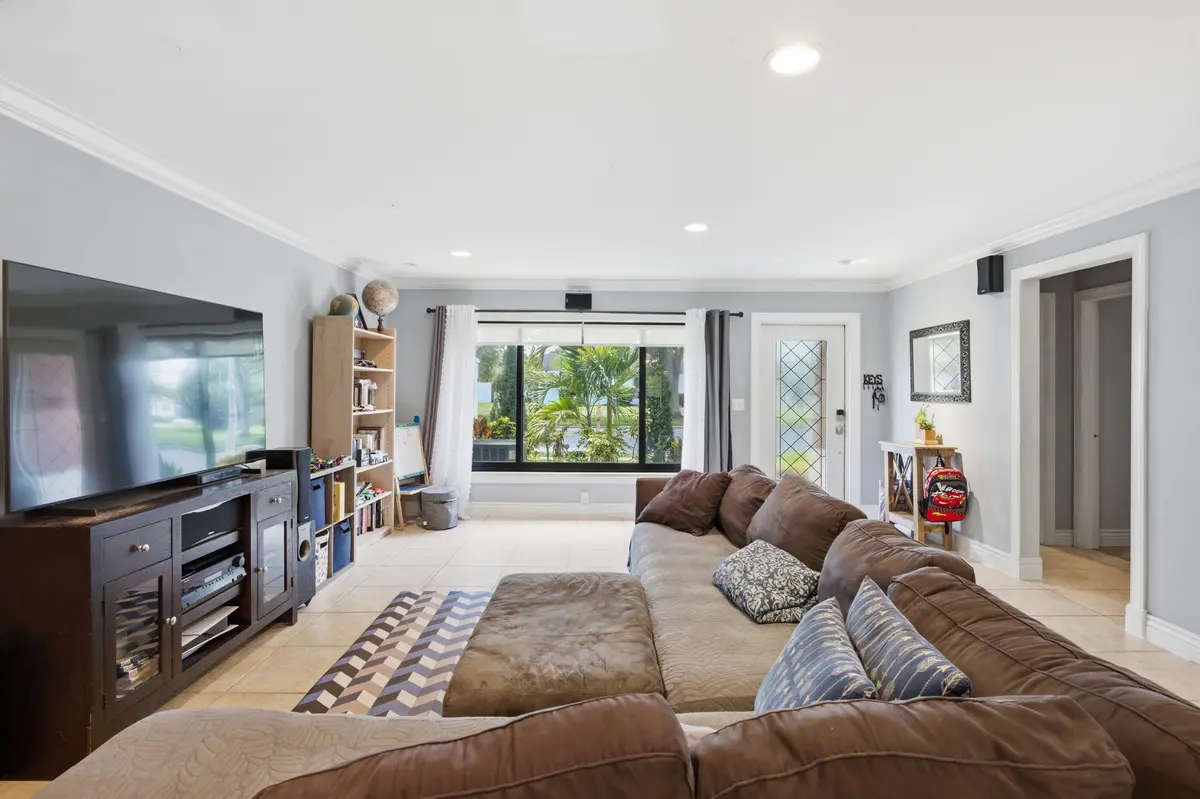 dave living room use first 2 at 22504 SW 65th Avenue, Boca Raton