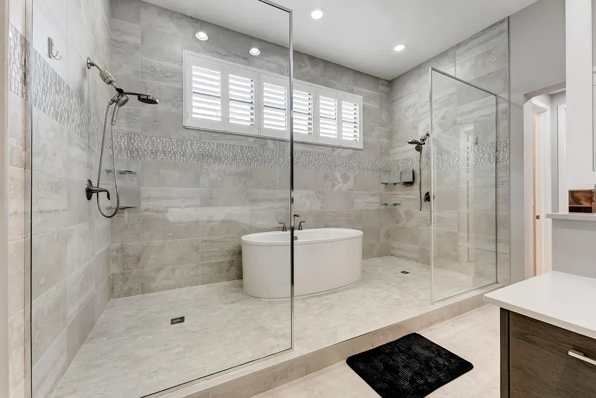 Master Bath at 8701 Waterview Terrace, Parkland