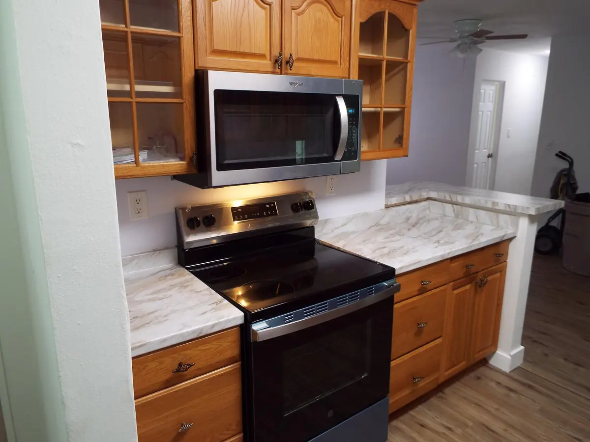 kitchen at 540 NE 61 Court, Oakland Park
