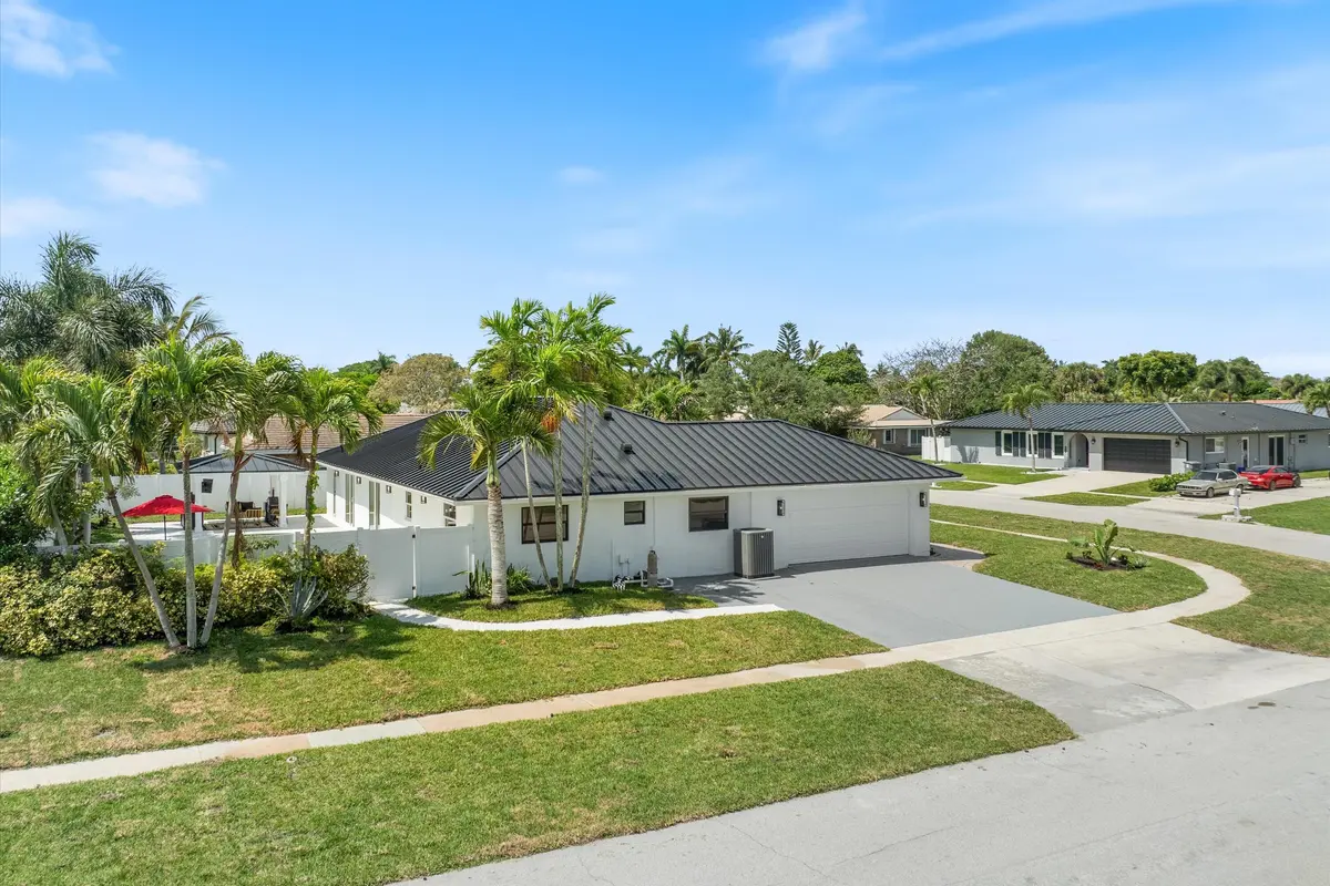 05-22100 Serenata Circle Boca Raton, FL- at 22100 Serenata Circle, Boca Raton