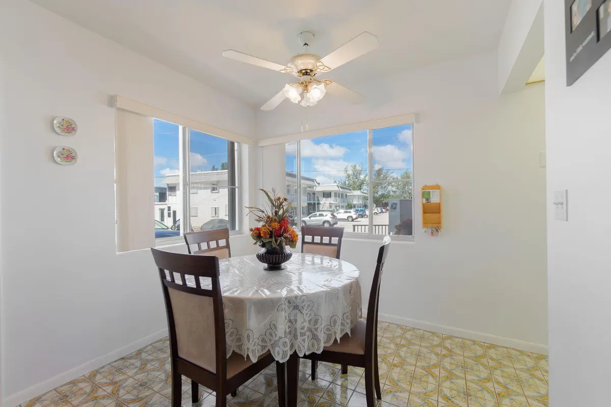 7-web-or-mls-DSC03334 at 2840 Cynthia Lane 101, Lake Worth Beach