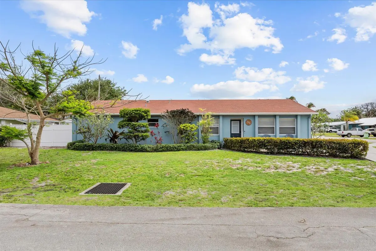 02-home in-33 at 18945 SE Homewood Avenue, Tequesta