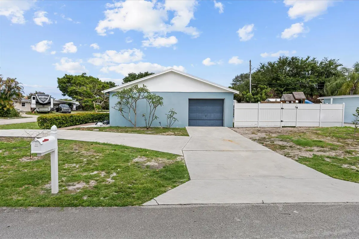 03-home in-31 at 18945 SE Homewood Avenue, Tequesta
