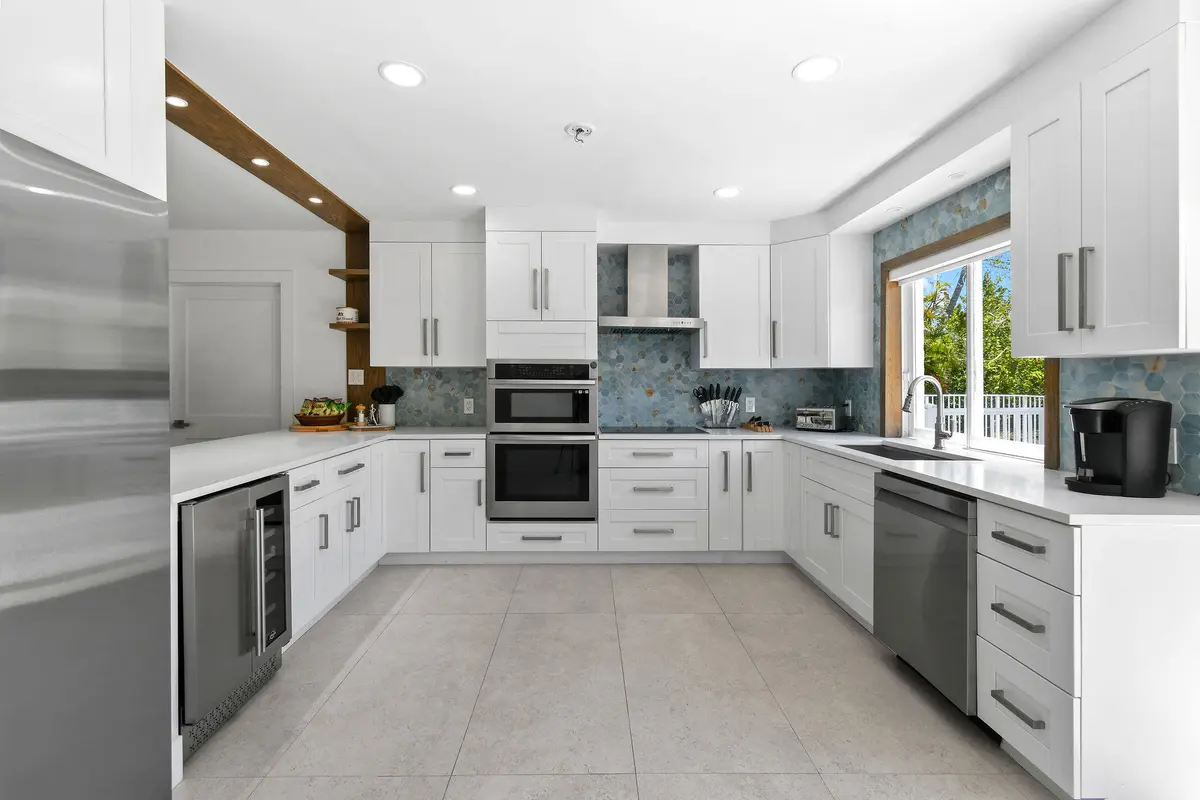 114NBeachRd(26) at 114 N Beach Road, Jupiter Island