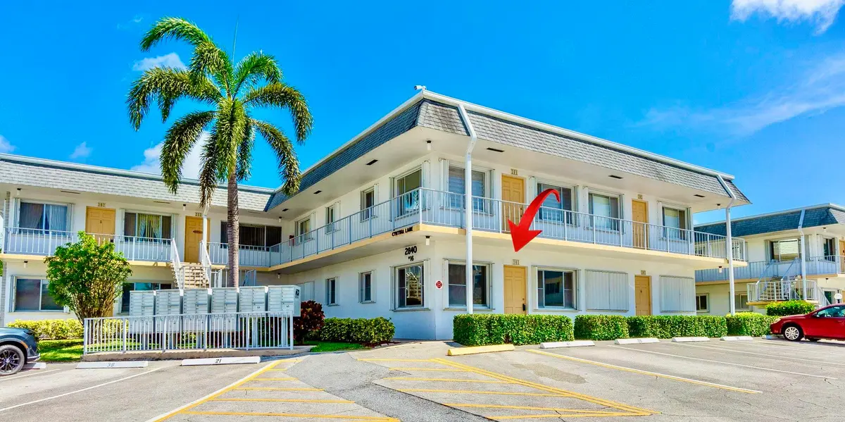 1-web-or-mls-DSC03345 at 2840 Cynthia Lane 101, Lake Worth Beach