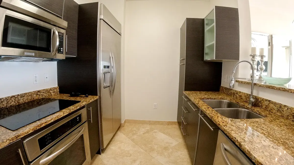 kitchen at 550 Okeechobee Boulevard 1721, West Palm Beach