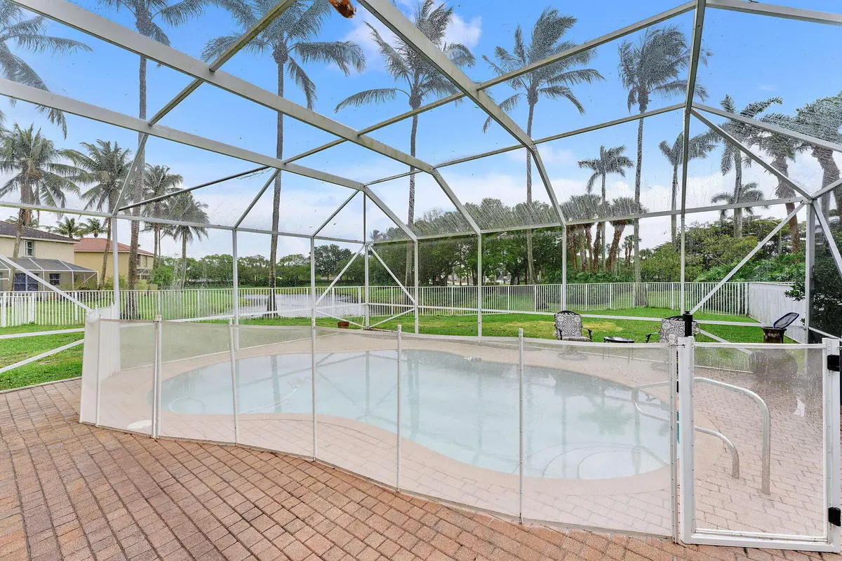 18-web-or-mls-DSC04959 (2) at 5120 Crescent Moon Drive, Greenacres