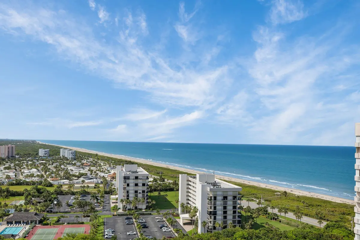 42-web-or-mls-3A5A2483 at 5049 N Hwy A1a 1905, Hutchinson Island