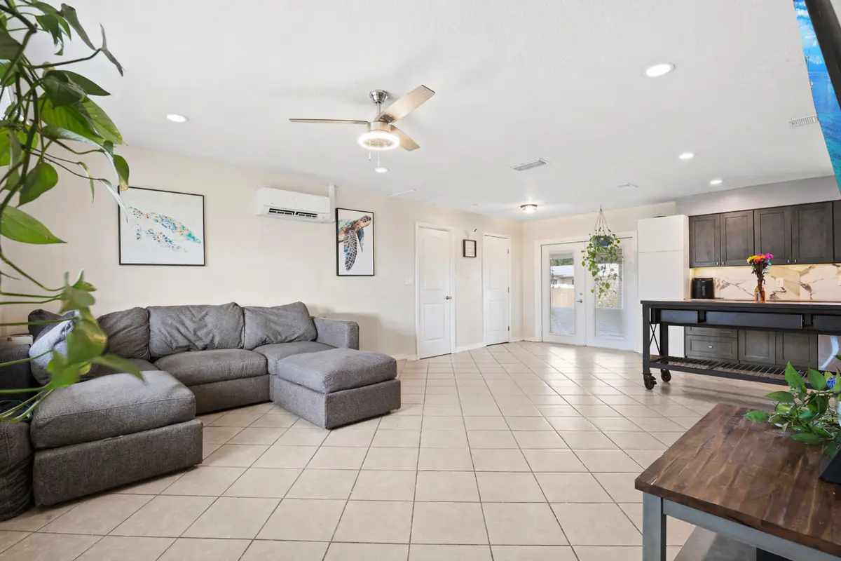5_0o1a5129 at 1741 SE Jackson Street, Stuart