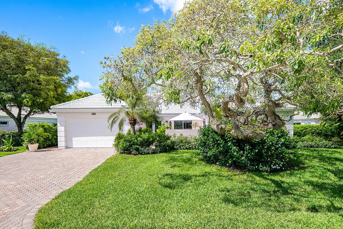 Front at 4419 E Sanderling Cir, Boynton Beach