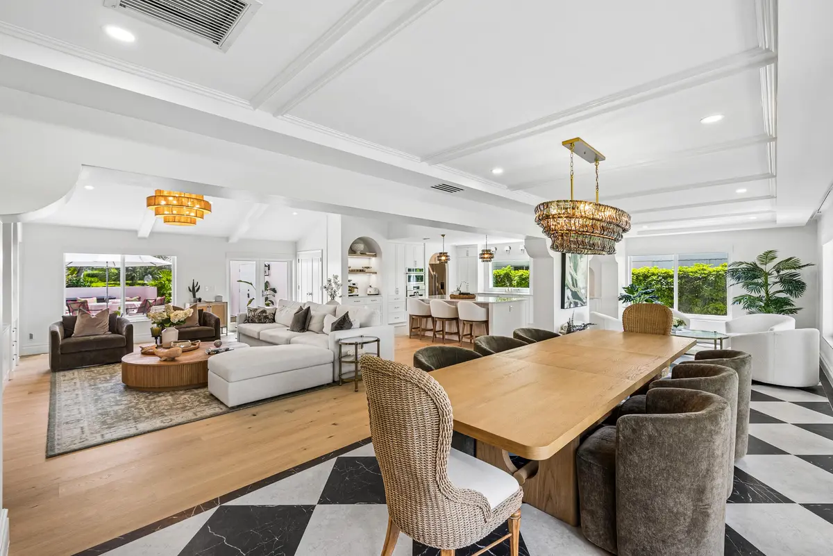 dining room at 4419 E Sanderling Cir, Boynton Beach