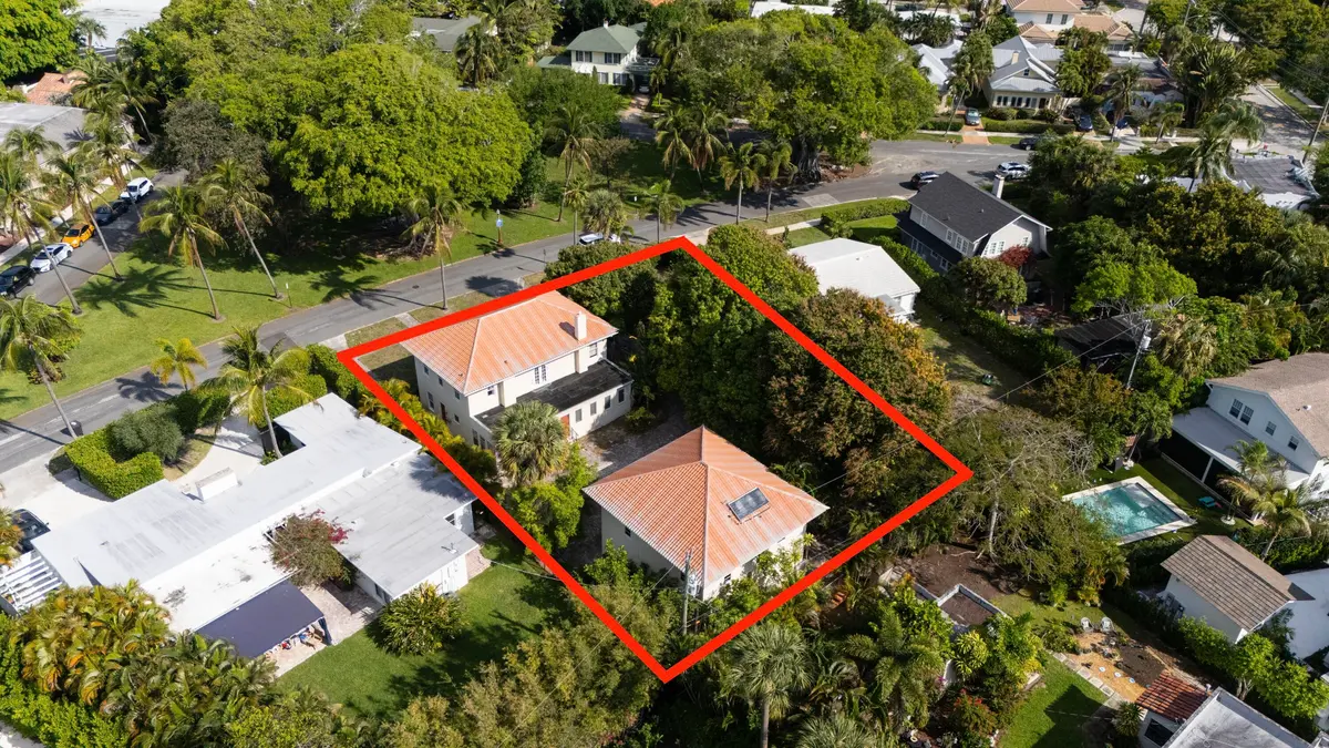 Property Line at 322 Westminster Road, West Palm Beach