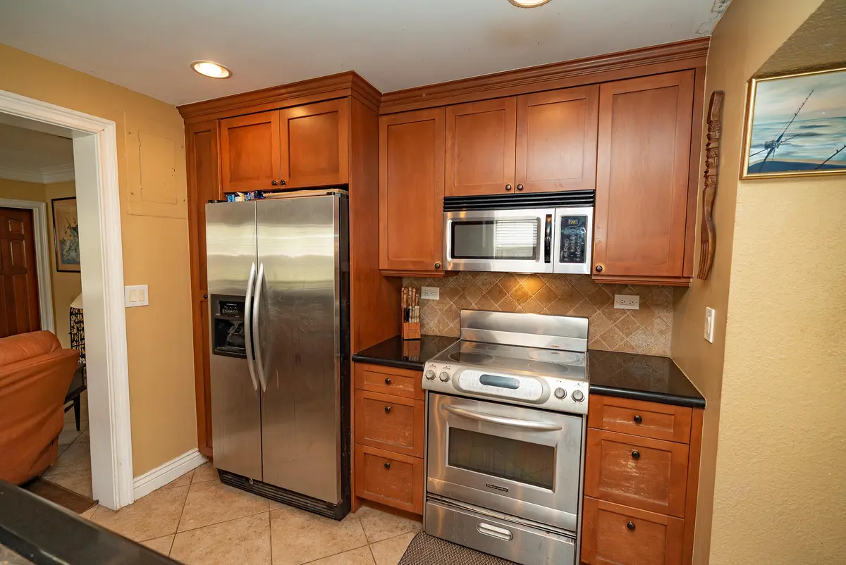 _T_S1917 at 820 SW 18th Court, Fort Lauderdale