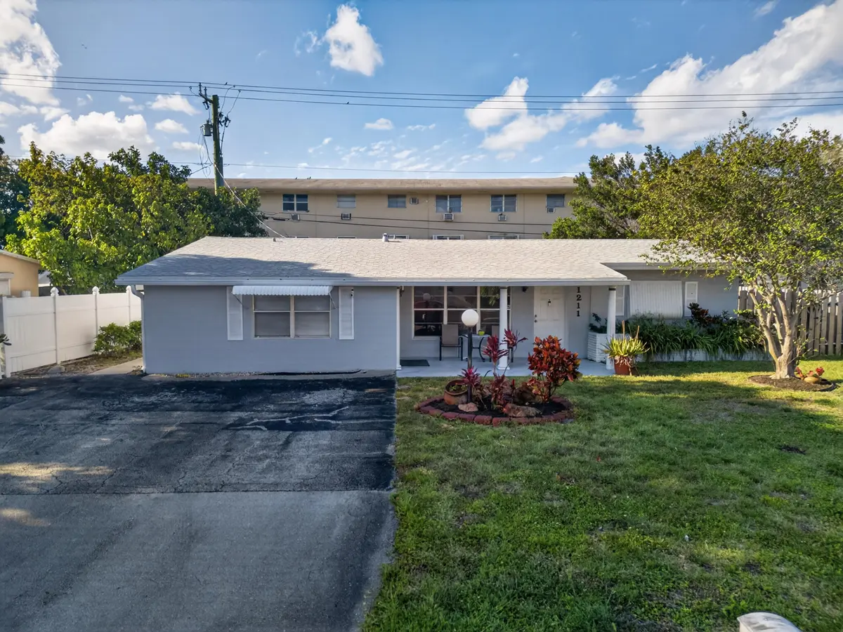 carbonell at 1211 NE 35th Street, Pompano Beach