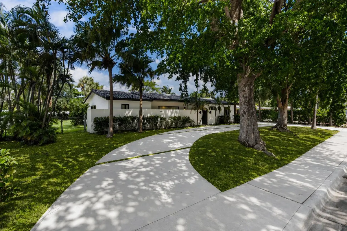 edited 2 at 1601 Seabreeze Boulevard, Fort Lauderdale