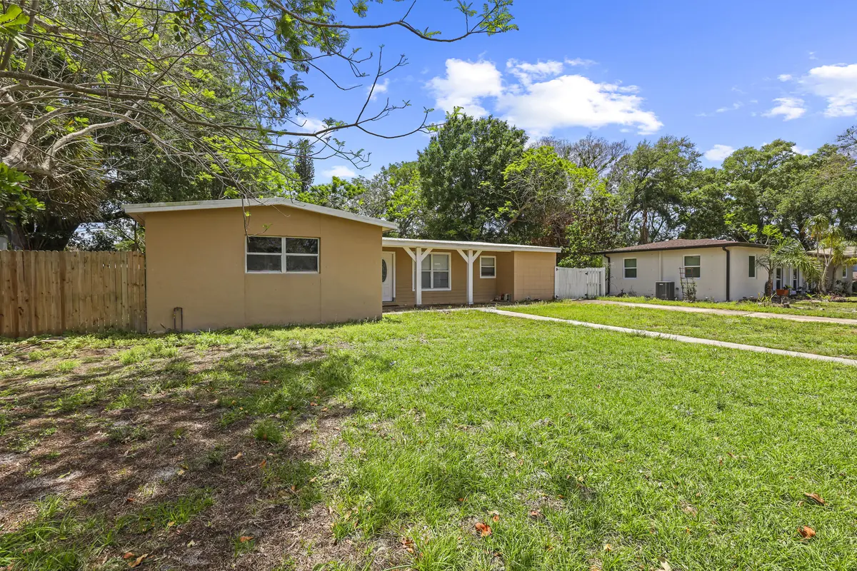 4_img_0005 at 180 SE Serenata Court, Port St. Lucie