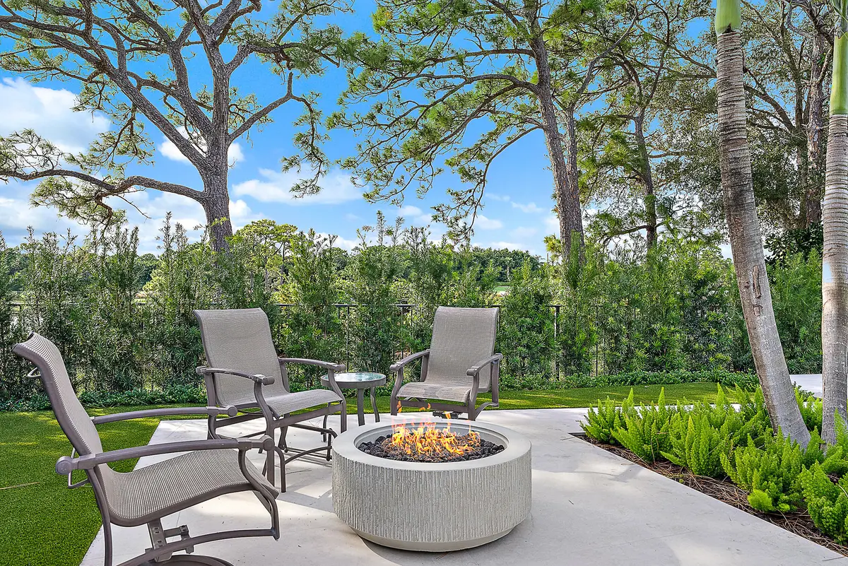 Firepit at 143 W Village Way, Jupiter