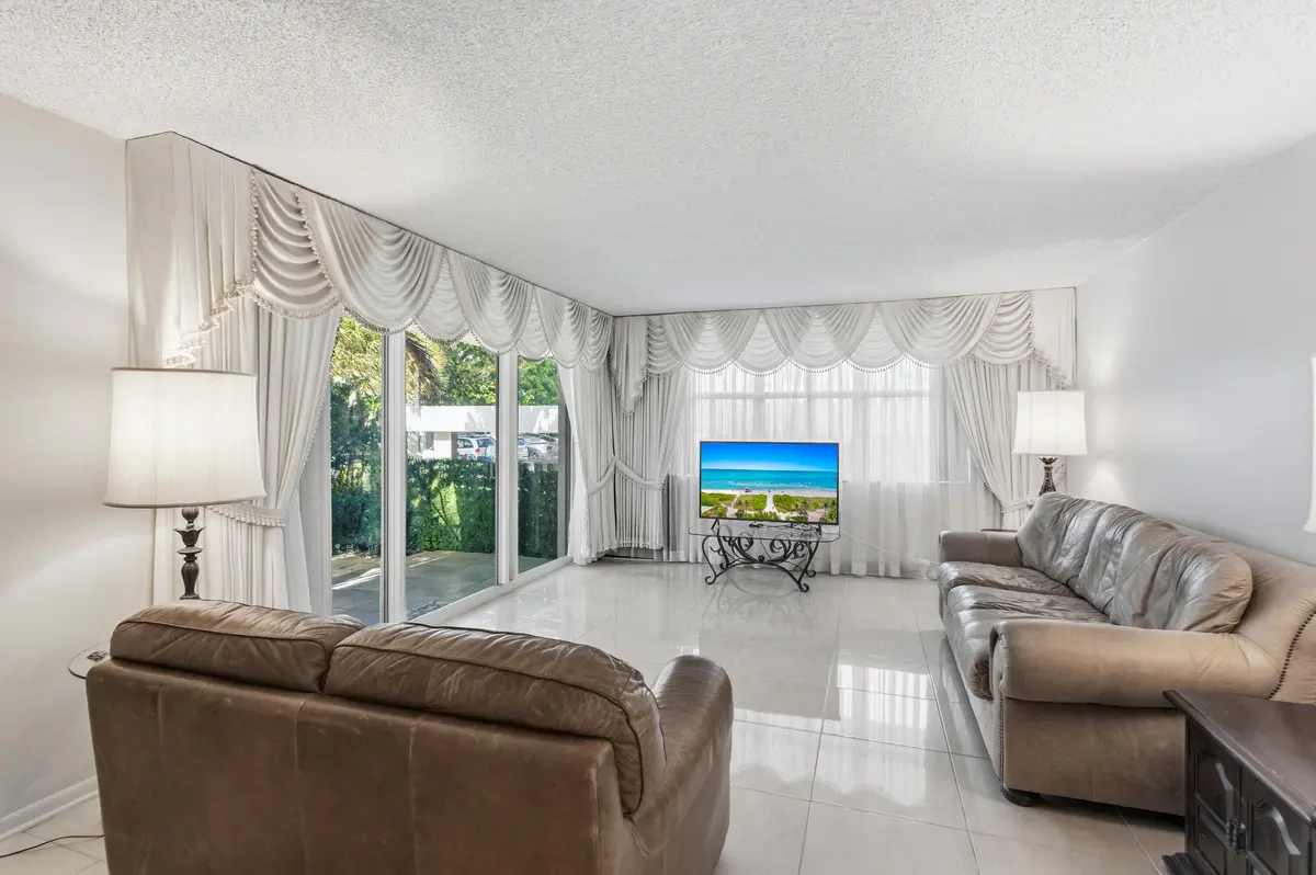 DSC08575 at 5200 N Ocean Boulevard 115a, Lauderdale-By-The-Sea