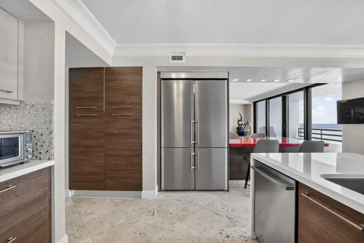 Kitchen at 1400 S Ocean Boulevard 1003, Boca Raton