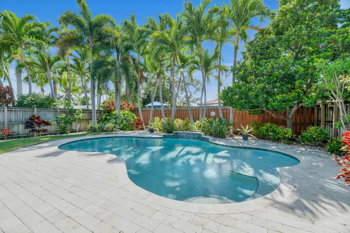 2401 NE 17th Terrace-33 at 2401 NE 17th Terrace, Wilton Manors