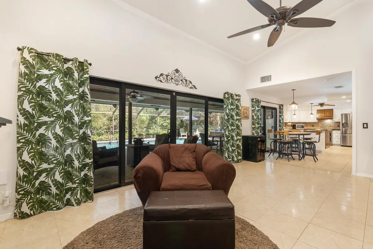 low-10 at 13739 Ishnala Circle, Wellington