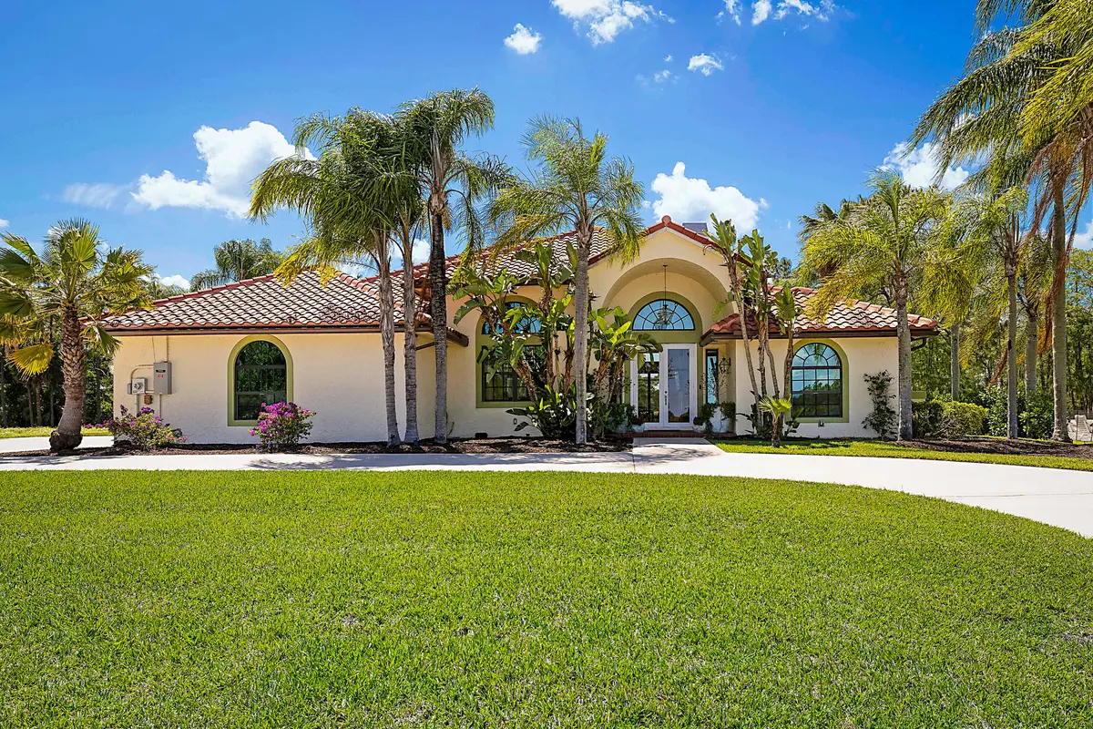 18680 SE Old Trail Dr E -2 at 18680 SE Old Trail Drive, Jupiter