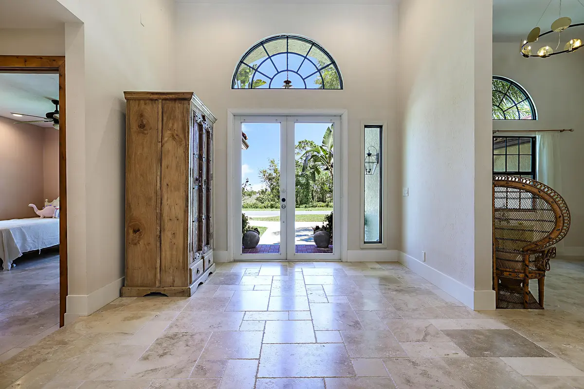 18680 SE Old Trail Dr E -4 at 18680 SE Old Trail Drive, Jupiter