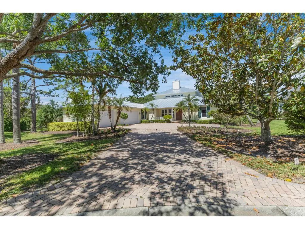 Large Paver Driveway at 230 Oak Hammock Court, Vero Beach