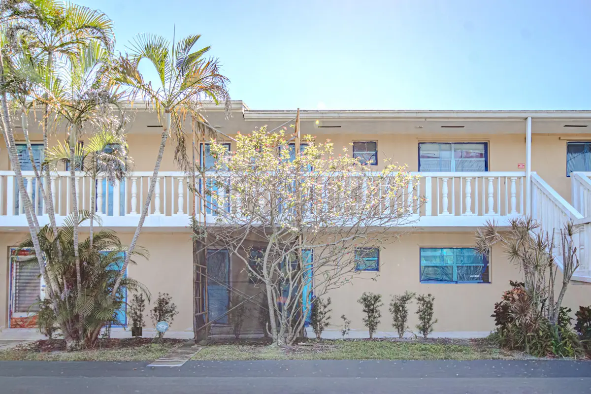 2222 NE 1st Way 202, Boynton Beach, FL – photo 1
