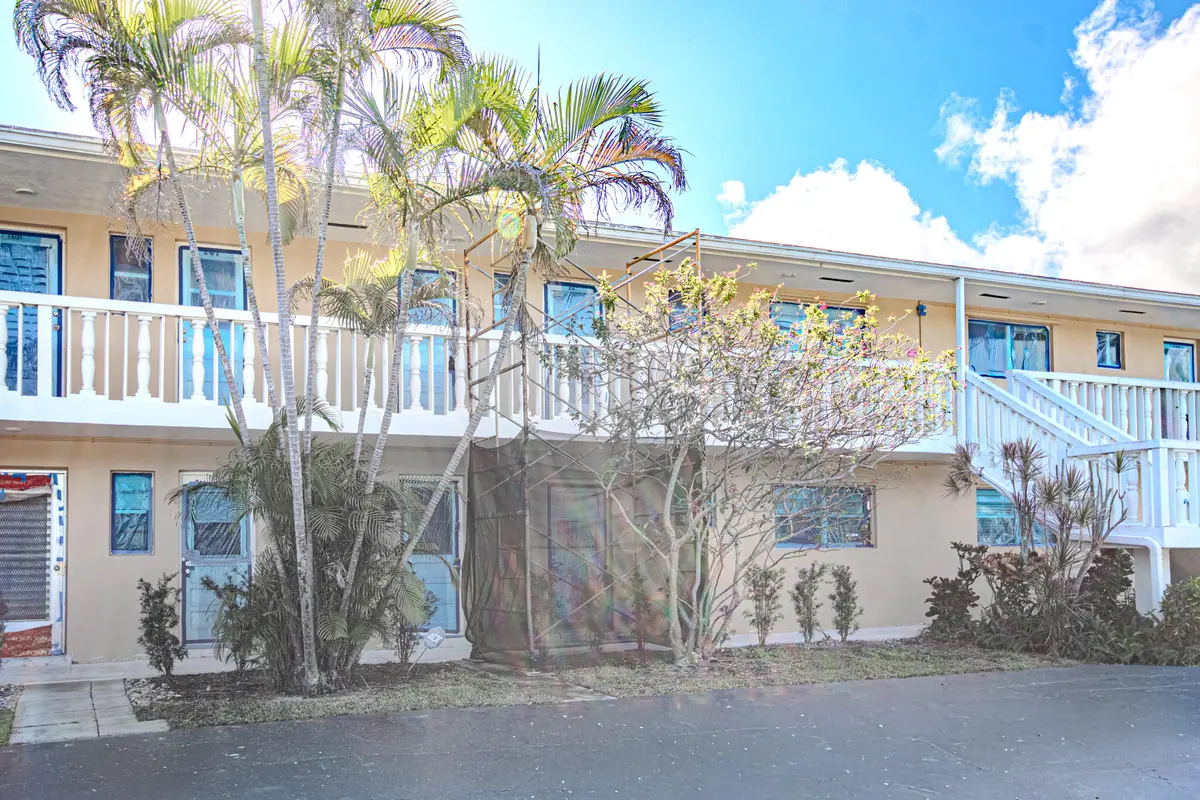 2222 NE 1st Way 202, Boynton Beach, FL – photo 2