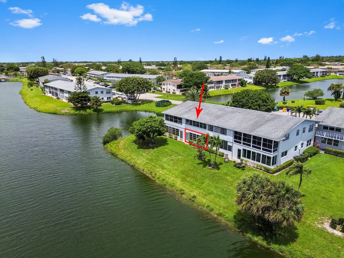 28 drone 10-line at 2 Chatham A, West Palm Beach