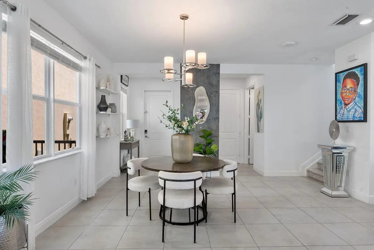 Dining Room/Entrance at 1131 Veleiros Boulevard, Deerfield Beach
