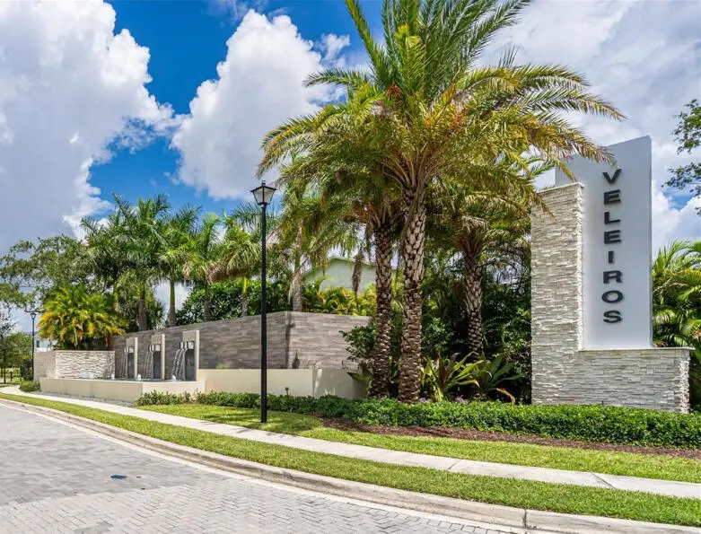 Community Entrance at 1131 Veleiros Boulevard, Deerfield Beach