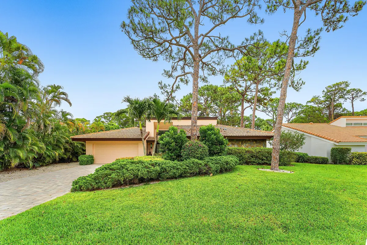 002-643WestLakewoodeCircle-DelrayBeach-F at 643 W Lakewoode Circle, Delray Beach