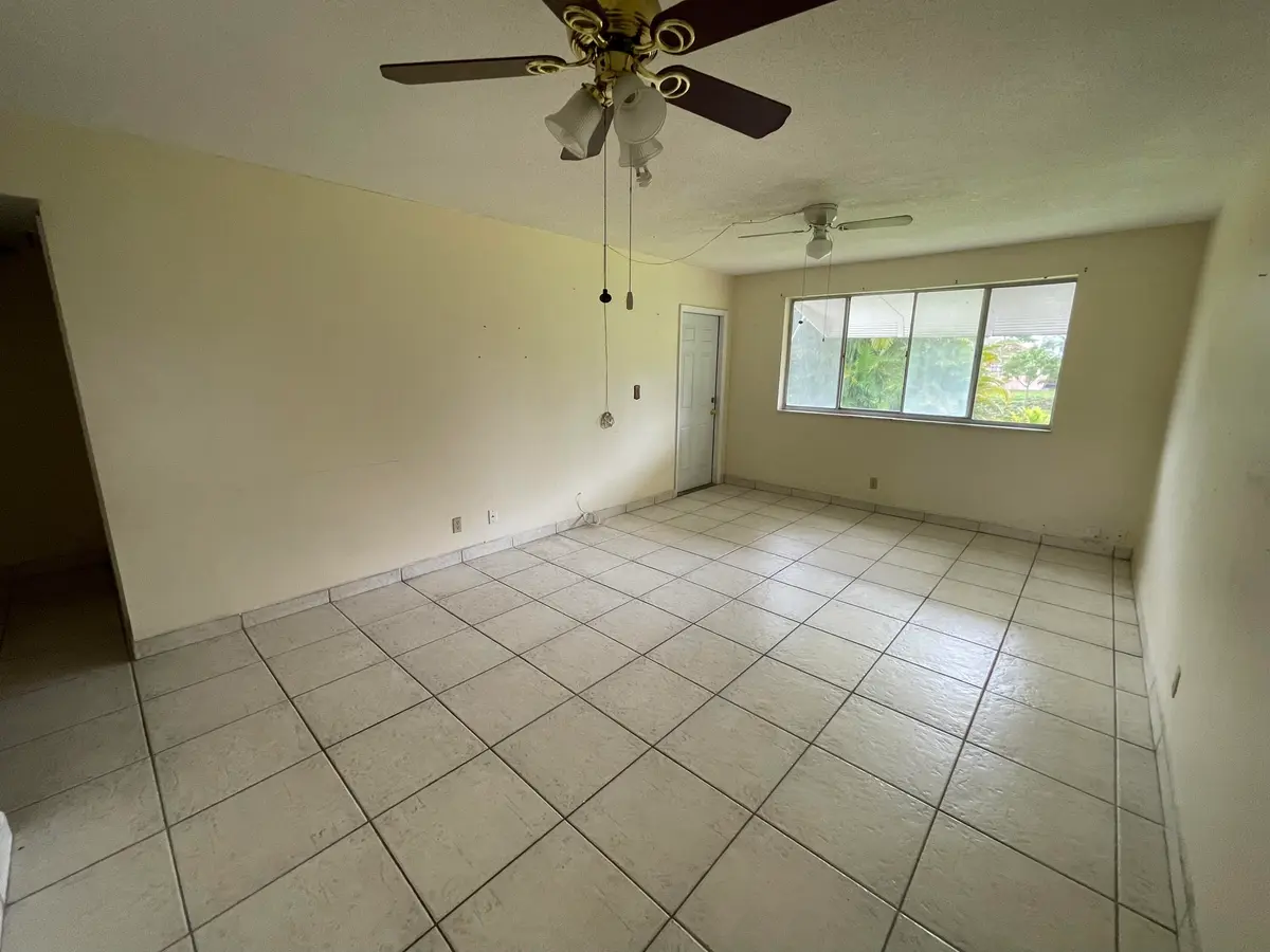 IMG_5341 at 2606 Garden Drive 107, Lake Worth Beach