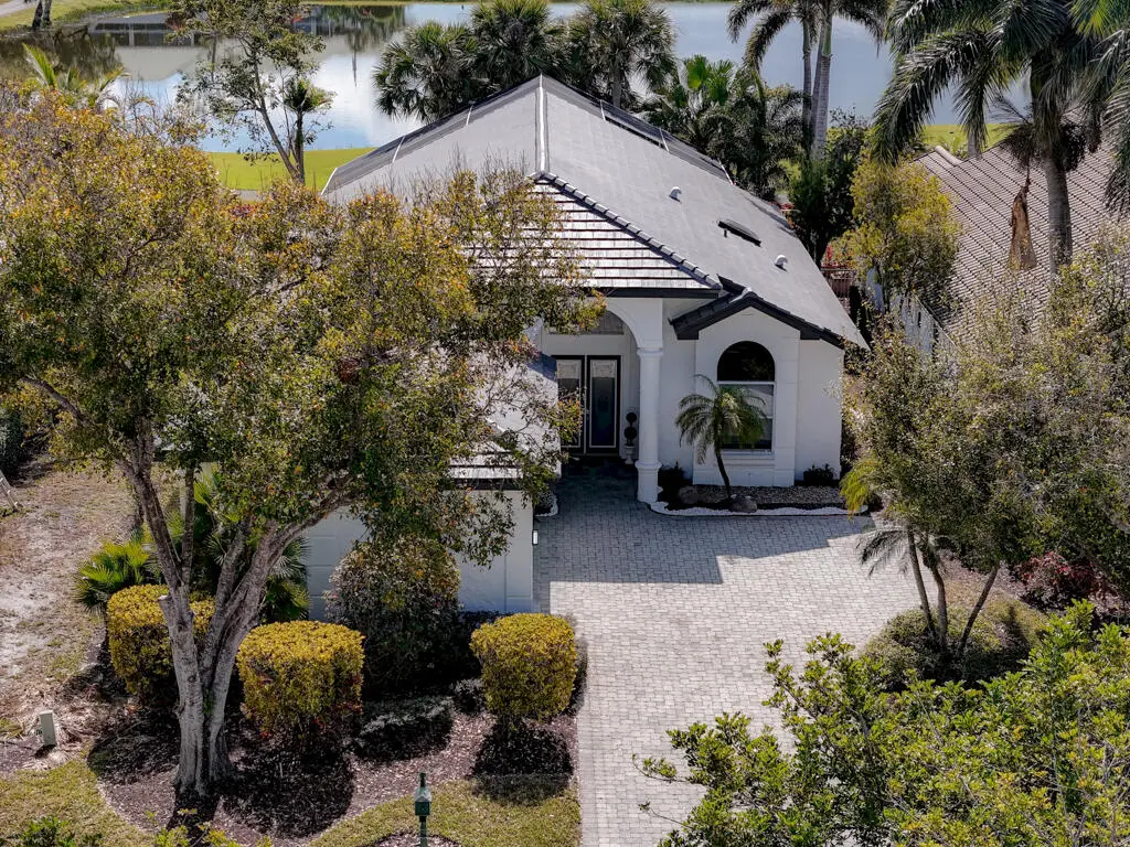 Front View at 6646 Oakmont Way, West Palm Beach