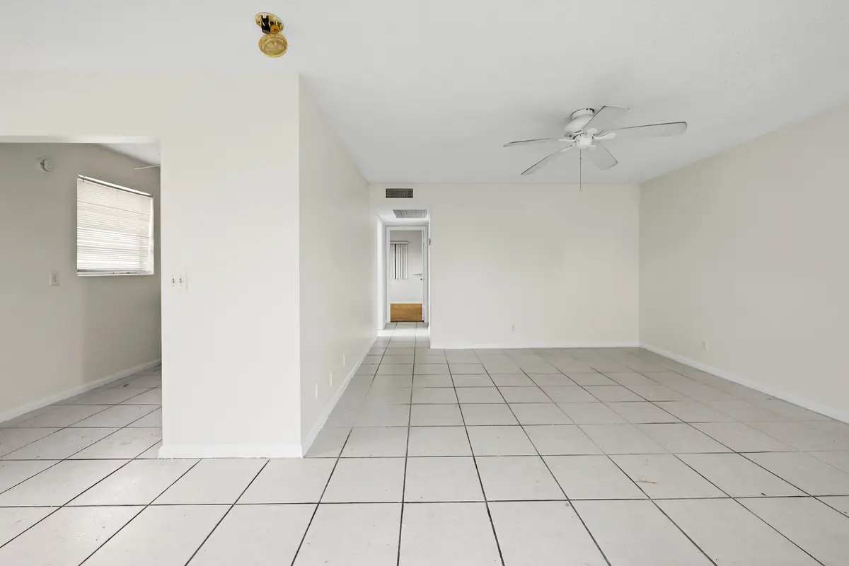 3_453a7387 at 392 Markham R, Deerfield Beach