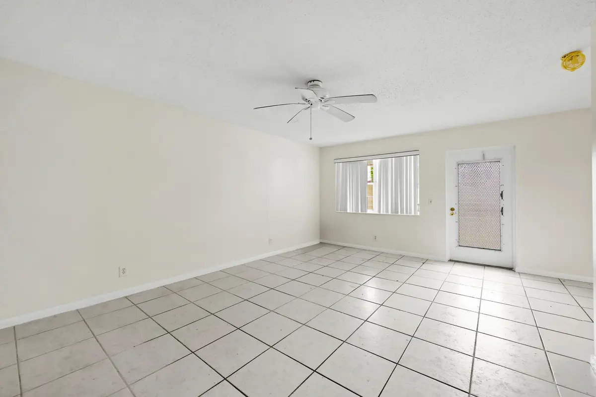 5_453a7397 at 392 Markham R, Deerfield Beach