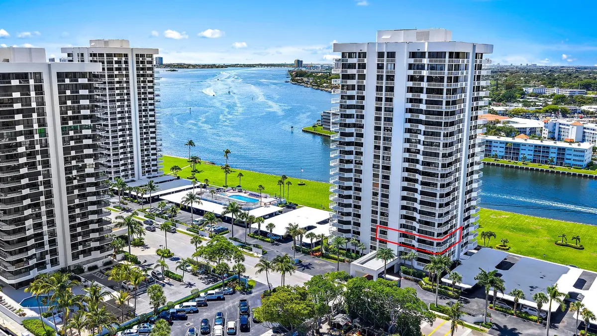 Condo at 123 Lakeshore Drive 445, North Palm Beach