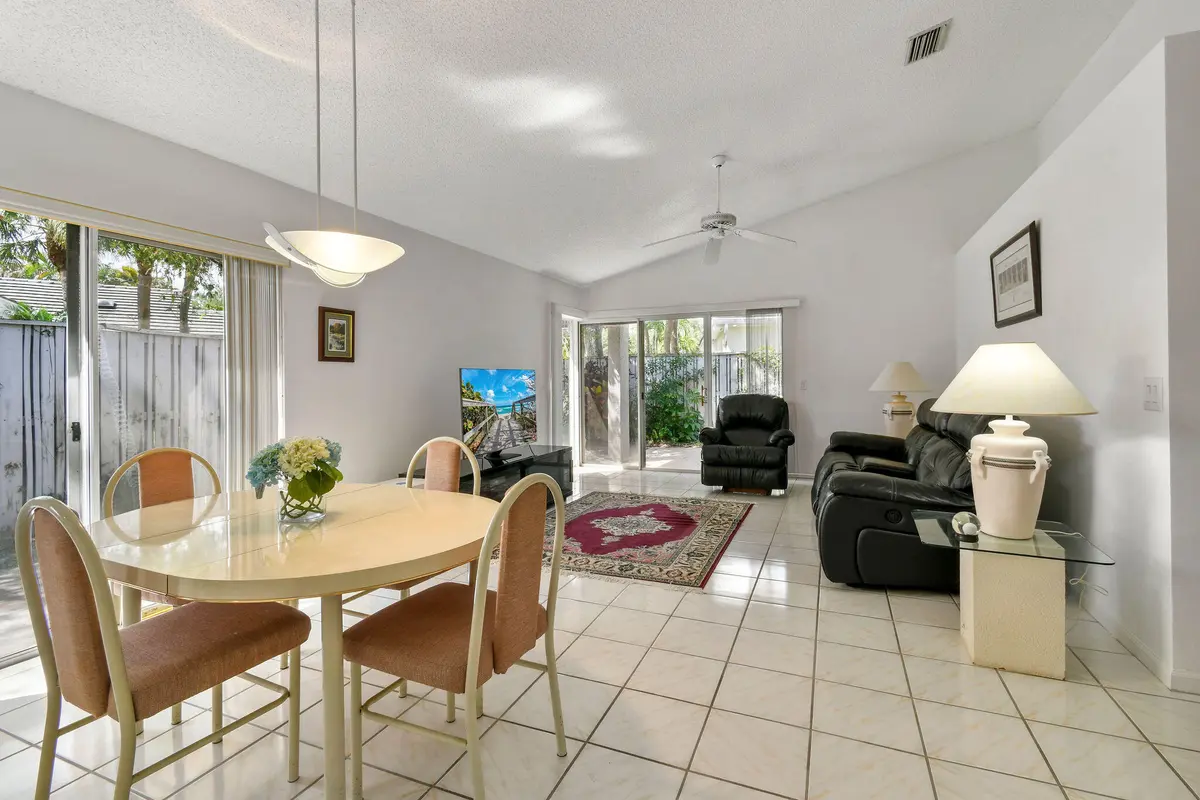 49AdmiralsCt(10) at 49 Admirals Court, Palm Beach Gardens