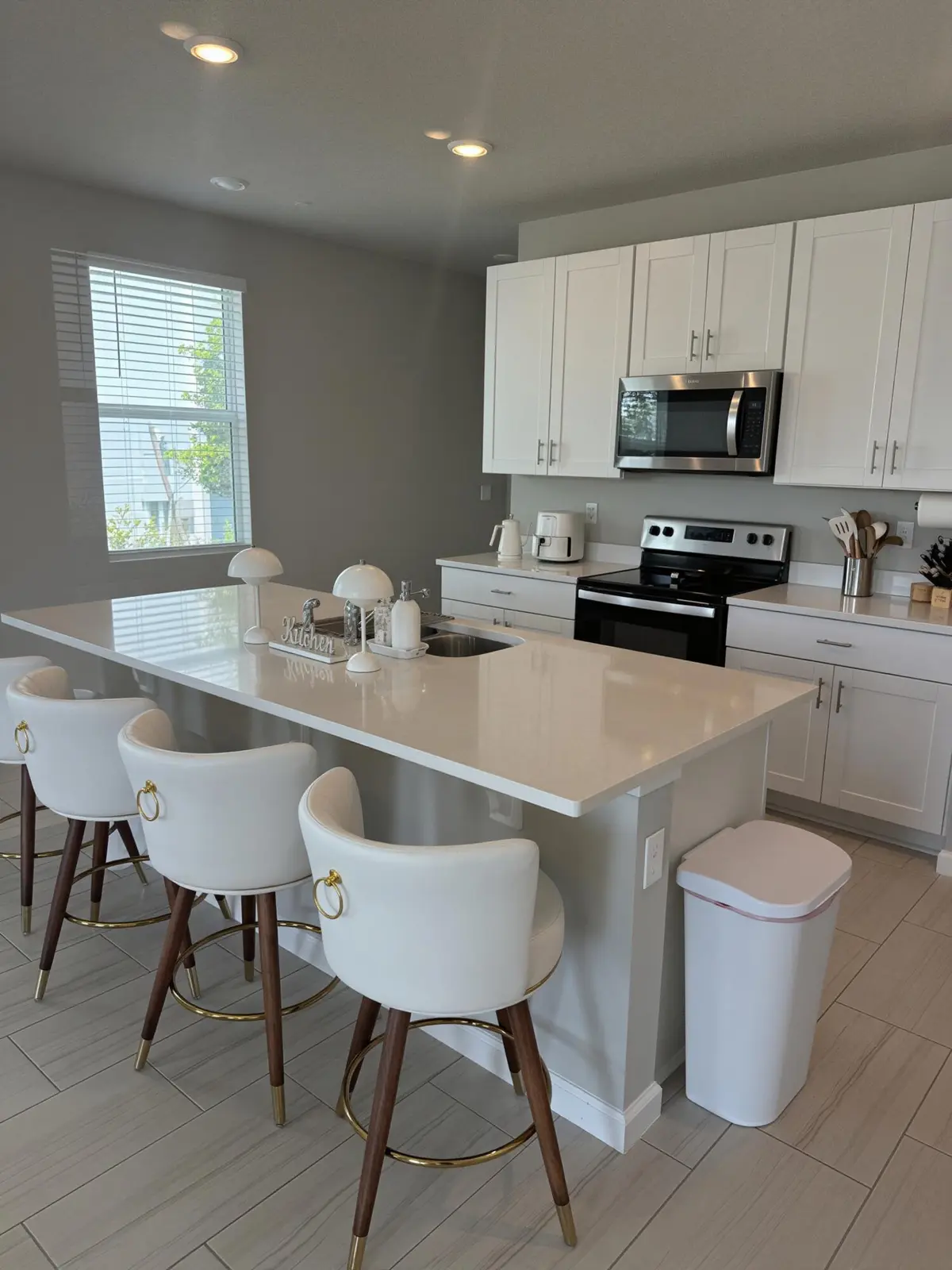 shareFromBeautyPlus at 389 Salisbury Circle, Fort Pierce