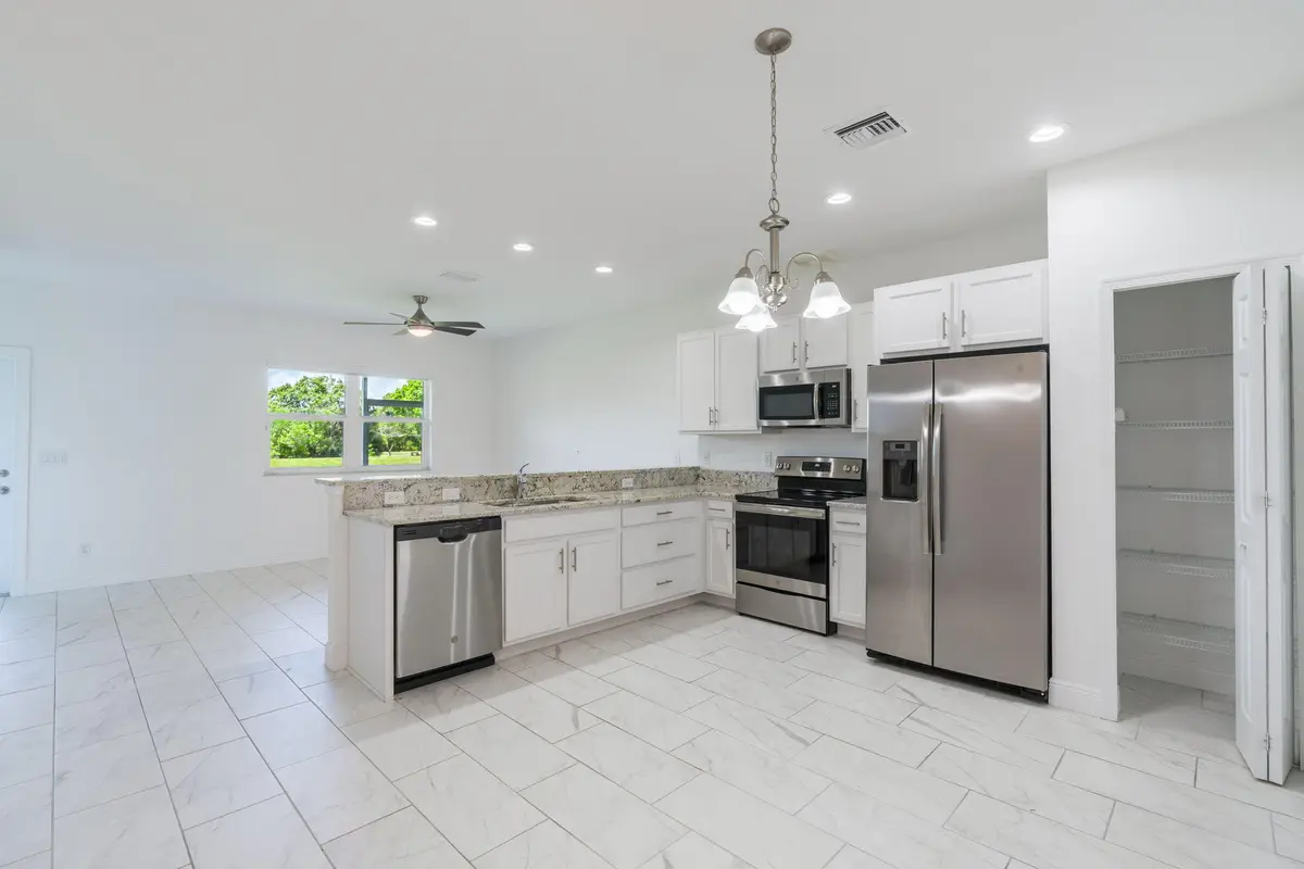 4-web-or-mls-iPixx_01_1 at 696 NE Waters Edge Lane, Port St. Lucie