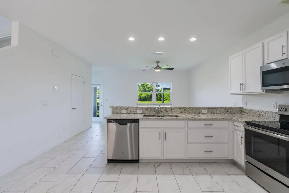 7-web-or-mls-iPixx_01_4 at 696 NE Waters Edge Lane, Port St. Lucie