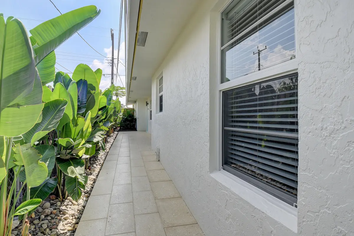 UNIT 3 & 4 WALKWAY at 502 N H Street 1-4, Lake Worth Beach