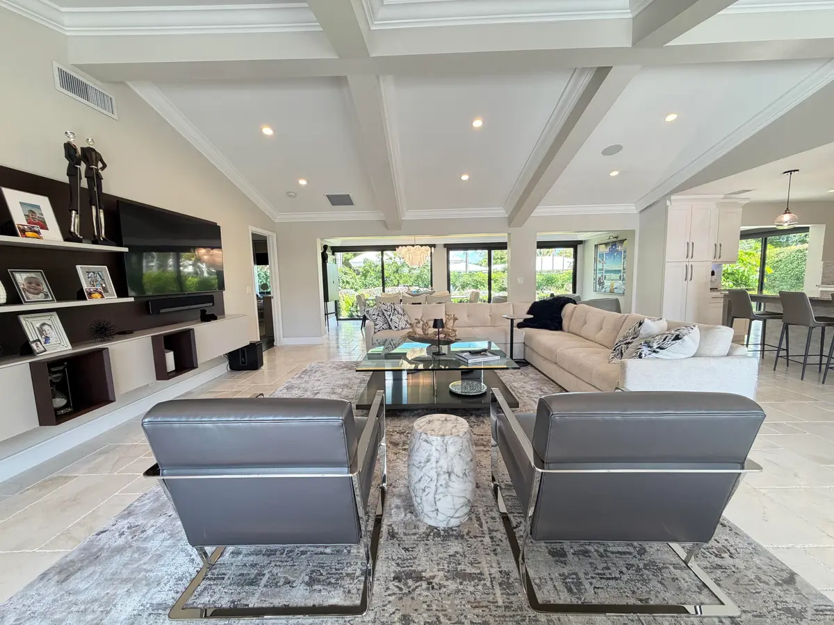 living area at 3661 Royal Tern Circle, Boynton Beach