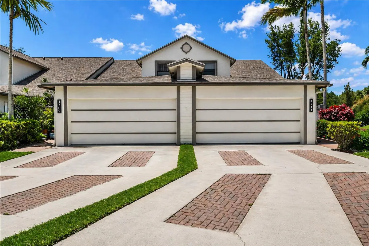 FRONT EXTERIOR at 1711 Landings Boulevard, Greenacres