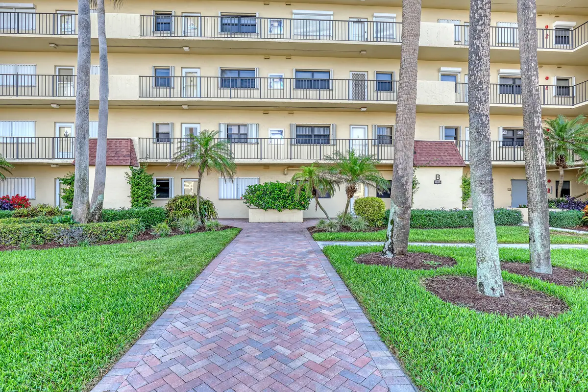 7430 S Ocean #319 (2) at 7430 S Ocean Drive 818, Jensen Beach