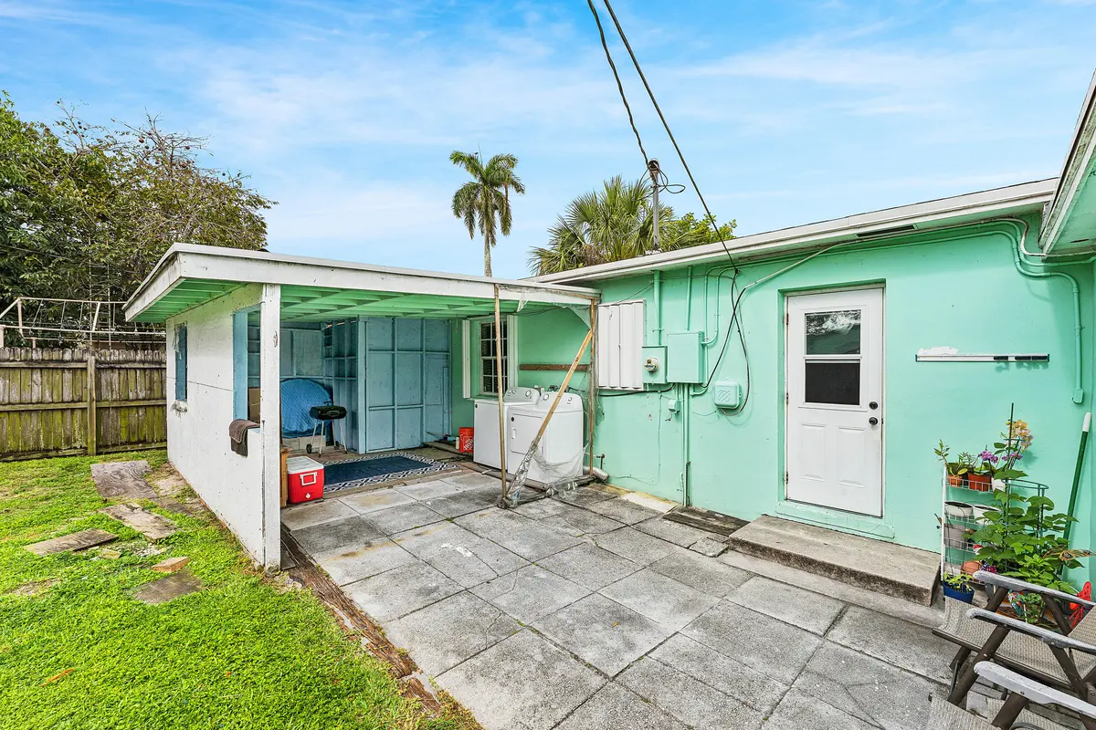 025-522JacksonAvenue-Greenacres-FL-33463 at 522 Jackson Avenue, Greenacres