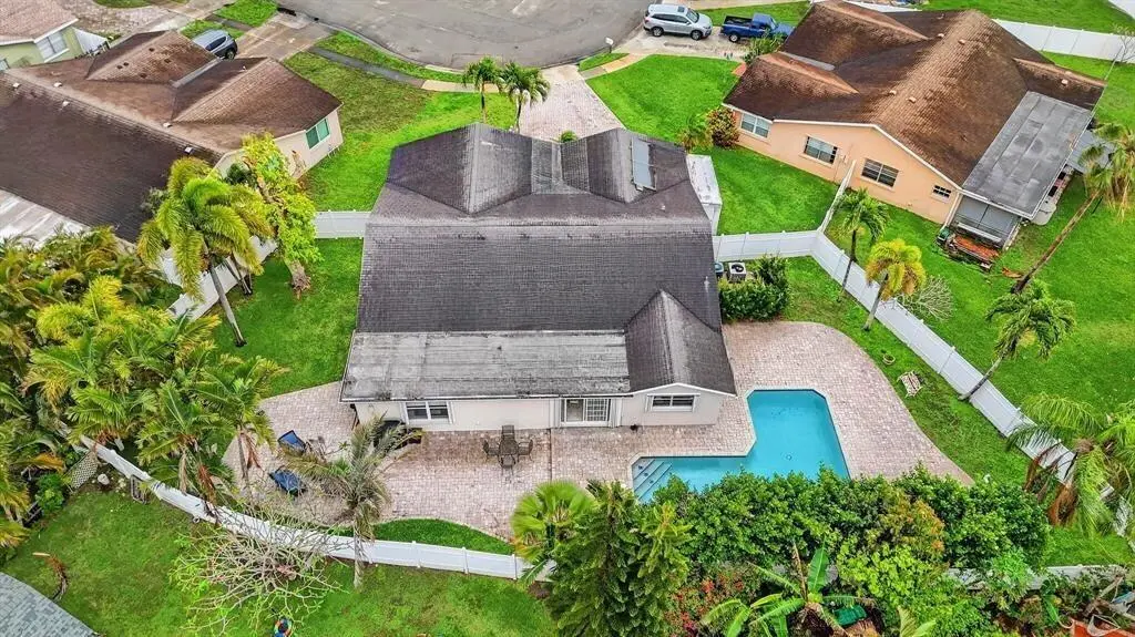 yard.1 at 23153 SW 60th Way, Boca Raton
